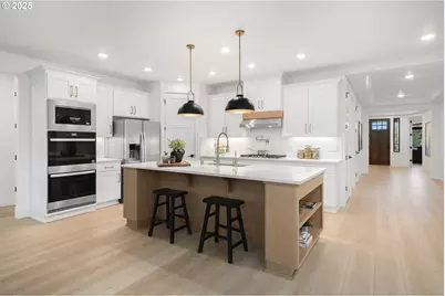 818 NW 173rd Cir, Ridgefield, WA 98642 - Photo 16