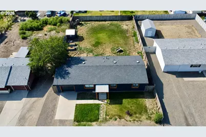 3105 E St, Baker City, OR 97814 - Photo 2