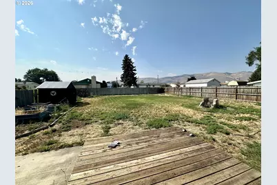 3105 E St, Baker City, OR 97814 - Photo 4