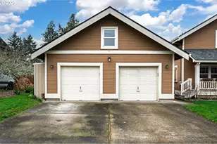 8265 N Fiske Ave, Portland, OR 97203 - Photo 32