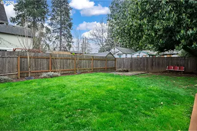 8265 N Fiske Ave, Portland, OR 97203 - Photo 18