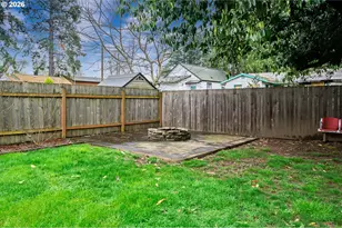 8265 N Fiske Ave, Portland, OR 97203 - Photo 20