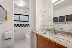 75 W 35th Pl, Eugene, OR 97405 - Photo 24