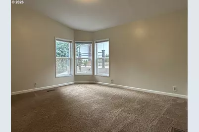 220 NW Trust St, Roseburg, OR 97471 - Photo 18