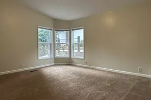 220 NW Trust St, Roseburg, OR 97471 - Photo 18