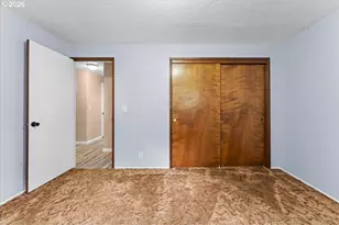 685 SW 20th Cir, Troutdale, OR 97060 - Photo 30