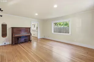 260 N Grand St, Eugene, OR 97402 - Photo 6