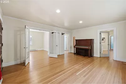 260 N Grand St, Eugene, OR 97402 - Photo 8