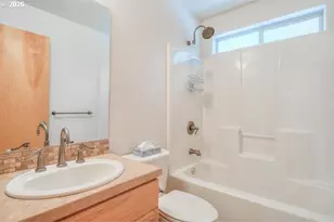 17879 Kodiak Ln, Bend, OR 97707 - Photo 16