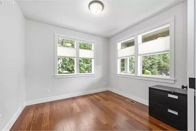 1930 Sterling Park Pl, Eugene, OR 97408 - Photo 10