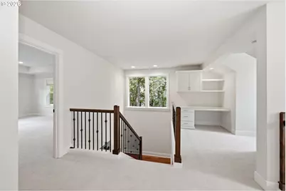 1930 Sterling Park Pl, Eugene, OR 97408 - Photo 30