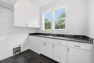 1930 Sterling Park Pl, Eugene, OR 97408 - Photo 26
