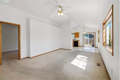 1775 NW 23rd St, McMinnville, OR 97128 - Photo 6