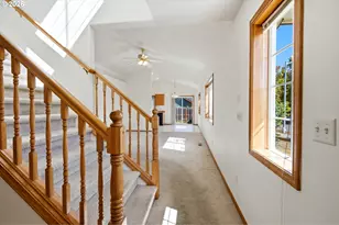 1775 NW 23rd St, McMinnville, OR 97128 - Photo 4