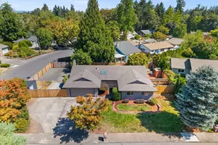 3038 SE Rood Ct, Hillsboro, OR 97123 - Photo 4
