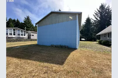 163 S Wells Dr, Lincoln City, OR 97367 - Photo 4