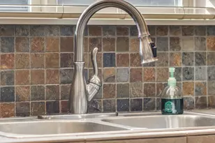 8139 NE Rockne Way, Hillsboro, OR 97006 - Photo 16