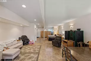 770 18th Ave, Coos Bay, OR 97420 - Photo 40