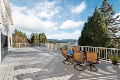 770 18th Ave, Coos Bay, OR 97420 - Photo 22