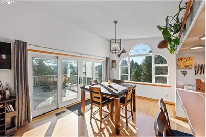 770 18th Ave, Coos Bay, OR 97420 - Photo 16