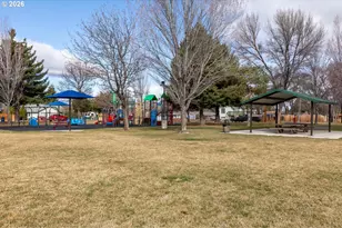 1650 SW 16th St, Redmond, OR 97756 - Photo 4