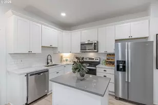 8007 N Hudson St, Portland, OR 97203 - Photo 8