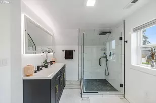 8007 N Hudson St, Portland, OR 97203 - Photo 22