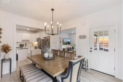 8007 N Hudson St, Portland, OR 97203 - Photo 6