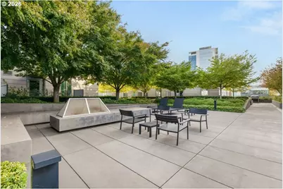 1075 NW Northrup St #1715, Portland, OR 97209 - Photo 38