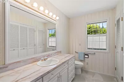 1715 NE 169th Ave, Portland, OR 97230 - Photo 14