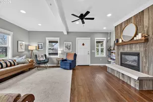 352 NE 21st St, Salem, OR 97301 - Photo 4