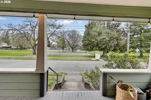 352 NE 21st St, Salem, OR 97301 - Photo 38