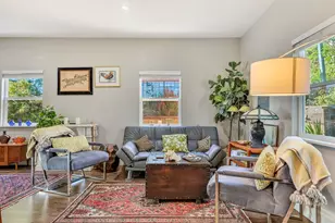 817 Exchange St, Astoria, OR 97103 - Photo 38