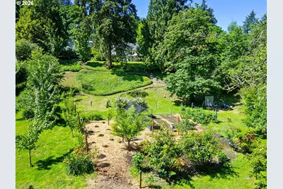 3409 SE Aldercrest Rd, Milwaukie, OR 97222 - Photo 8