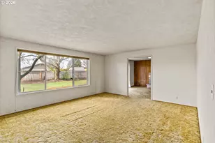 2434 14th Pl, Springfield, OR 97477 - Photo 6