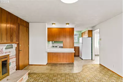 2434 14th Pl, Springfield, OR 97477 - Photo 10