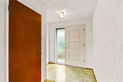 2434 14th Pl, Springfield, OR 97477 - Photo 4