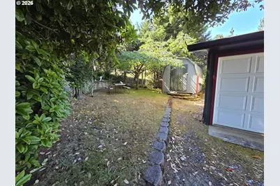 95010 Greggs Creek Rd, Gold Beach, OR 97444 - Photo 18
