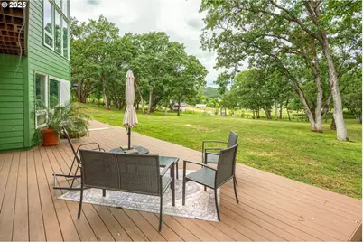 4291 Pioneer Rd, Medford, OR 97501 - Photo 30