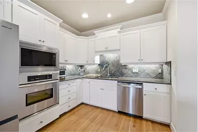 2246 Saint Moritz Loop, West Linn, OR 97068 - Photo 14
