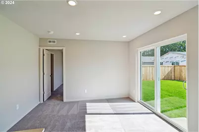 663 Minnesota St, Lebanon, OR 97355 - Photo 10