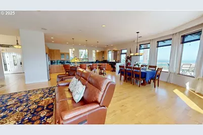 94414 Tom Cat Hill Rd, Gold Beach, OR 97444 - Photo 14