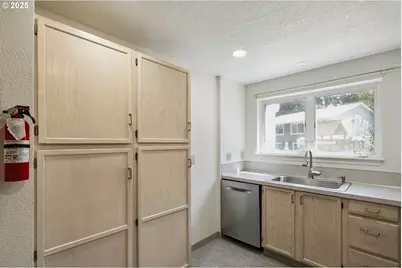 4367 SW 94th Ave, Portland, OR 97225 - Photo 10