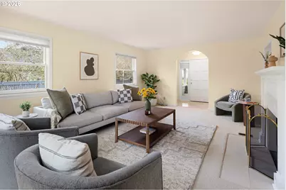 940 E 23rd Ave, Eugene, OR 97405 - Photo 18