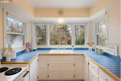 940 E 23rd Ave, Eugene, OR 97405 - Photo 26