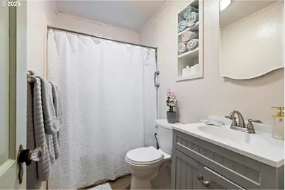 1560 SE Hamilton St, Roseburg, OR 97470 - Photo 24