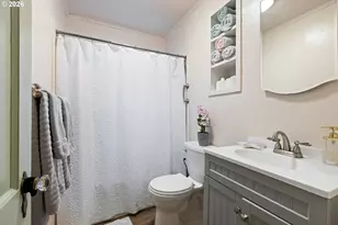 1560 SE Hamilton St, Roseburg, OR 97470 - Photo 24