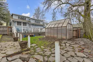 1560 SE Hamilton St, Roseburg, OR 97470 - Photo 38
