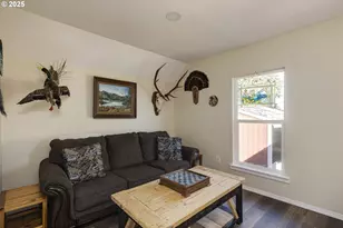 19800 SW Briedwell Rd, McMinnville, OR 97128 - Photo 14