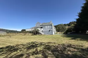 95570 N Bank Rogue River Rd, Gold Beach, OR 97444 - Photo 12